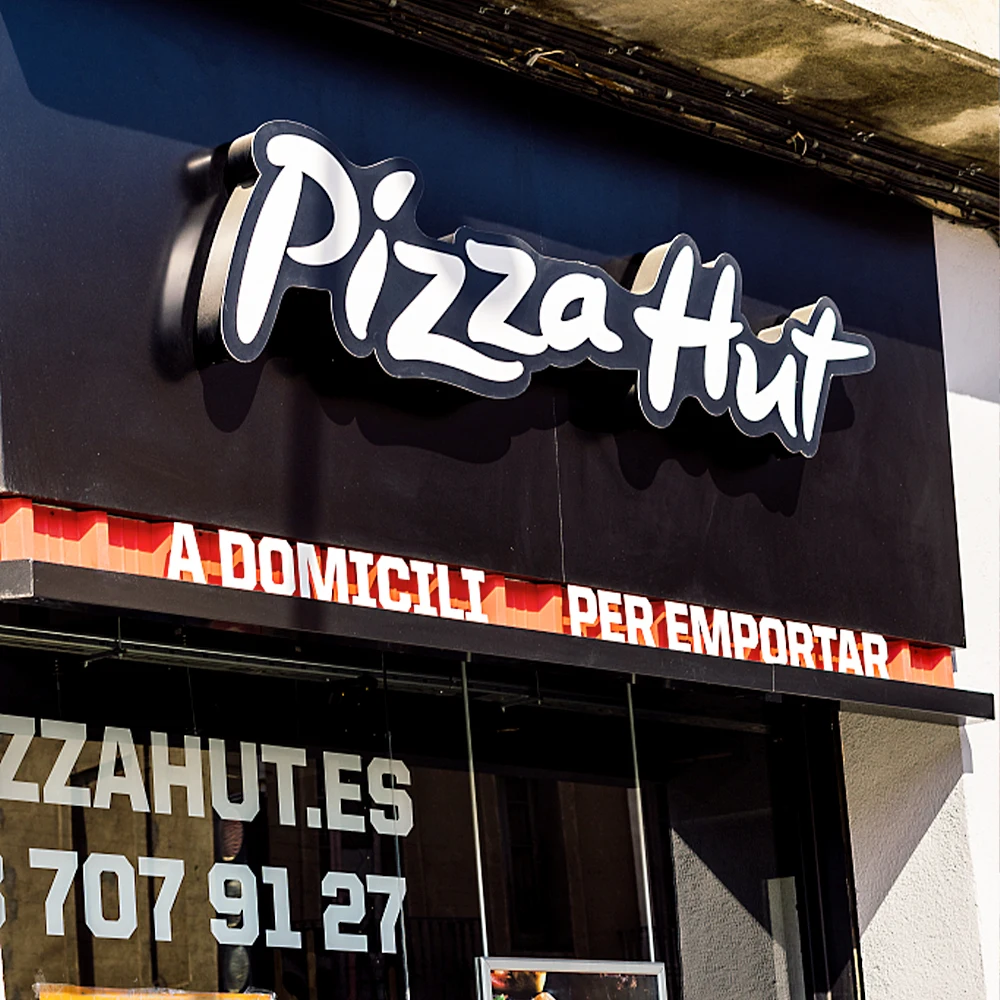 Светодиодная вывеска на заказ