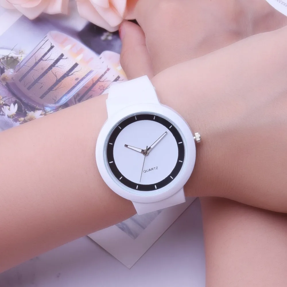 

Female Cute Silicone Watch Soft Band Pink White Quartz Wrist Watch Woman Lady Clocks Dropshipping