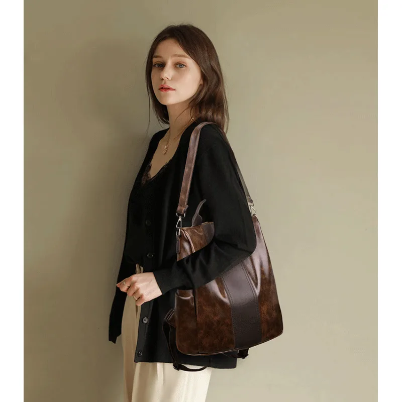Женский кожаный рюкзак в консервативном стиле винтажный для путешествий