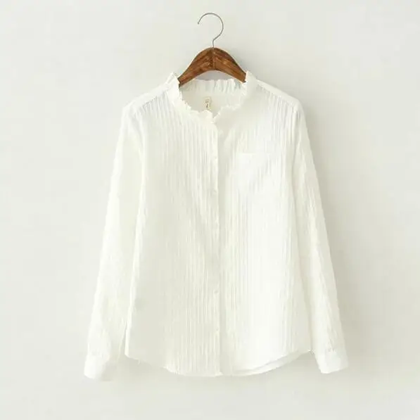 Белая женская блузка из хлопка в полоску с кружевным воротником-стойкой топы