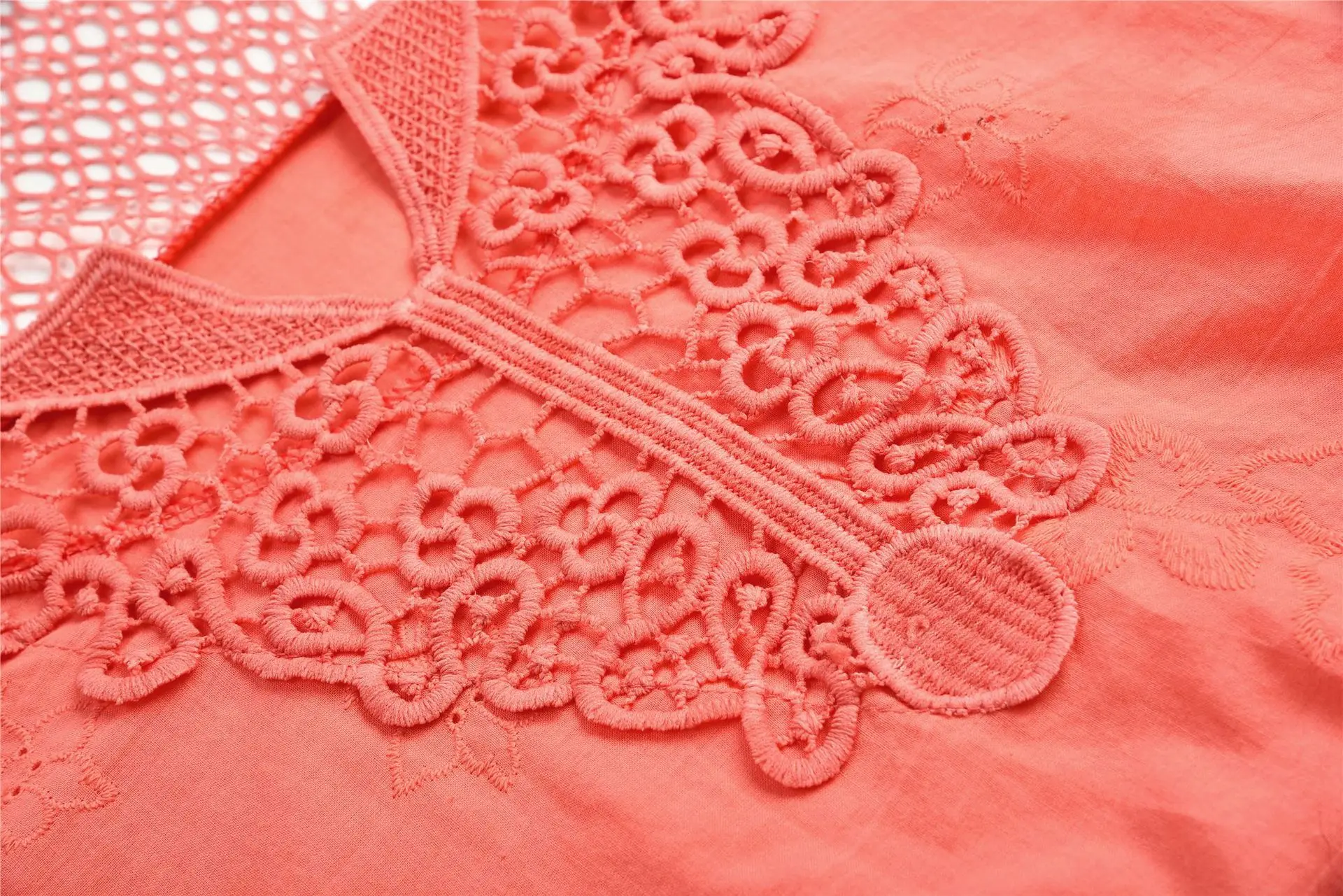 Новинка лета 2019 Женская Однотонная рубашка с коротким рукавом модная ажурная