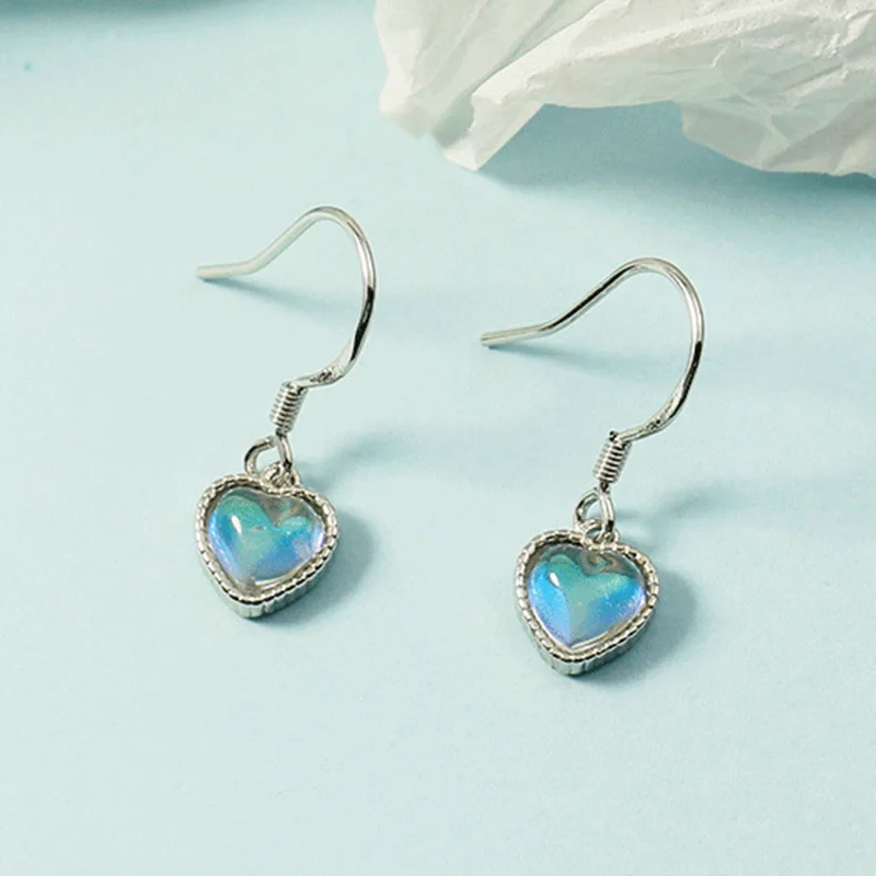 

925 Sterling Silver Moonstone Heart Piercing Stud Earrings For Women Wedding Party Jewelry Pendientes Oorbellen Feminino eh454