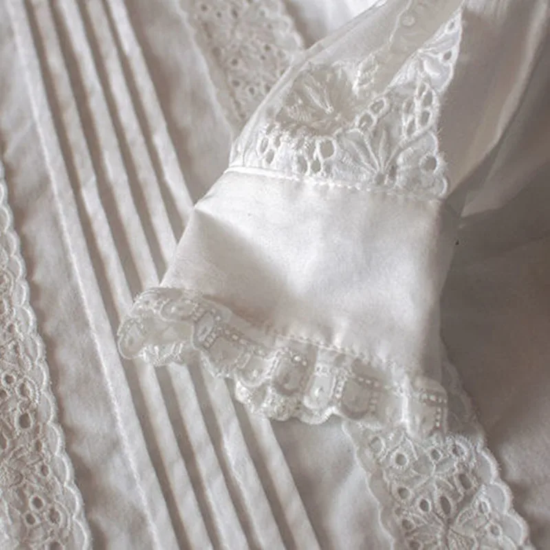 

KUSAHIKI Vintage Sweet Cotton Blouse Tops Embroideried Korean Women Shirt 2021 Spring Puff Sleeve O-neck Blusas Mujer 6F024