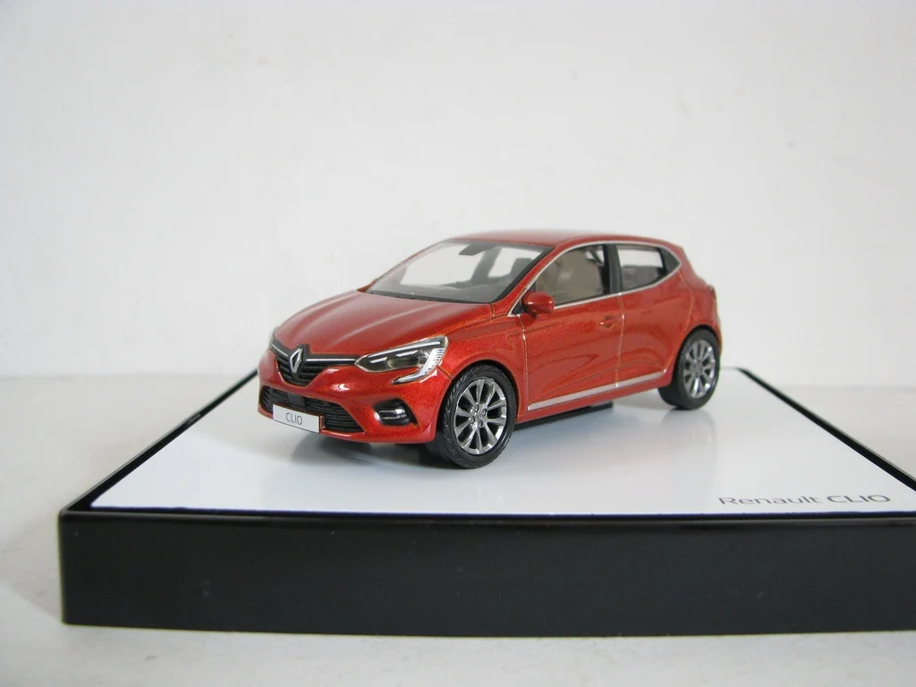 Красный N OREV 1:43 Renault clio бутик сплава автомобиля игрушки для детей Детские игрушки модель оригинальной упаковки - Цвет: Красный