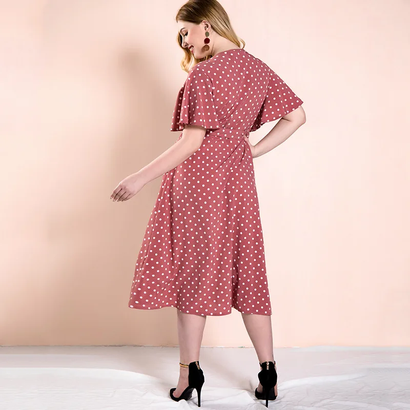 Женское длинное платье в горошек повседневное свободное крупный розовый с