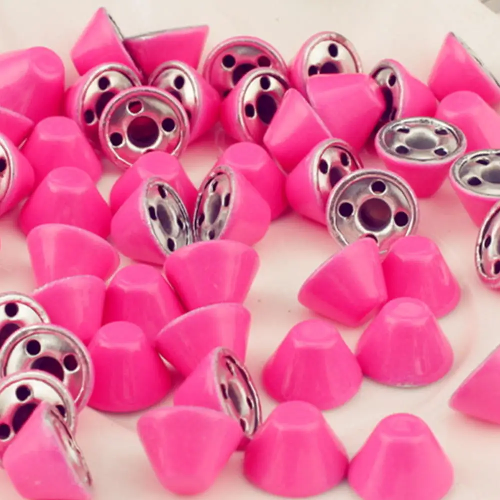 Смешанные цвета 100 шт. 8 мм заклепки Пирамида и Шипы Панк DIY Металлические