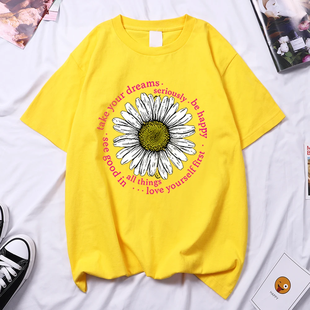 

Take Your Dreams Daisy Cartoon Printed T-Shirt Women 2022 Fashion T-Shirts Harajuku Oversized T Shirt 2022 New Woman T Shirts