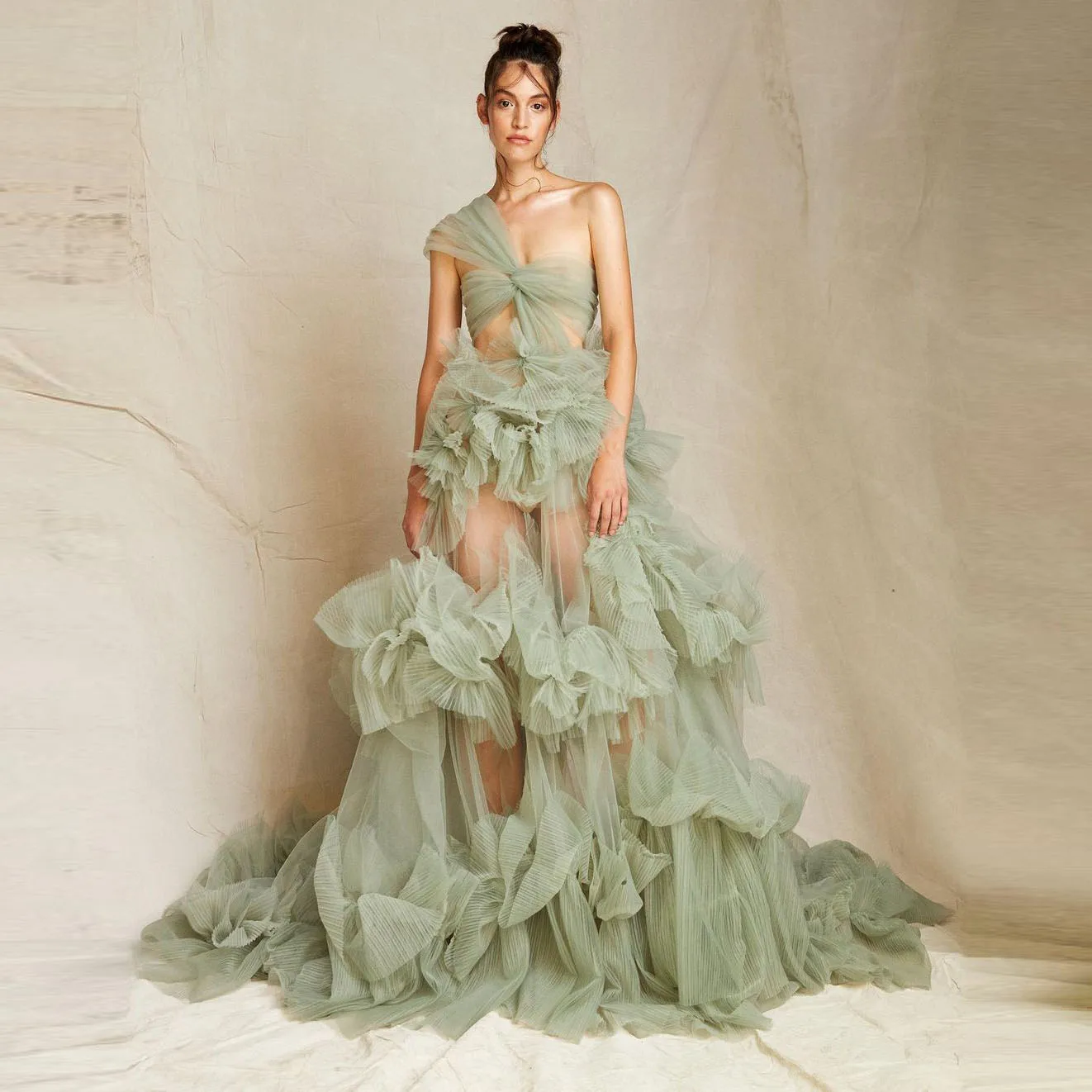 

Asymmetrical Prom Dress Criss-Cross One-Shoulder Cut-Out See-Through Ruffles Layered Puffy Tulle Sweep Train Party Gowns