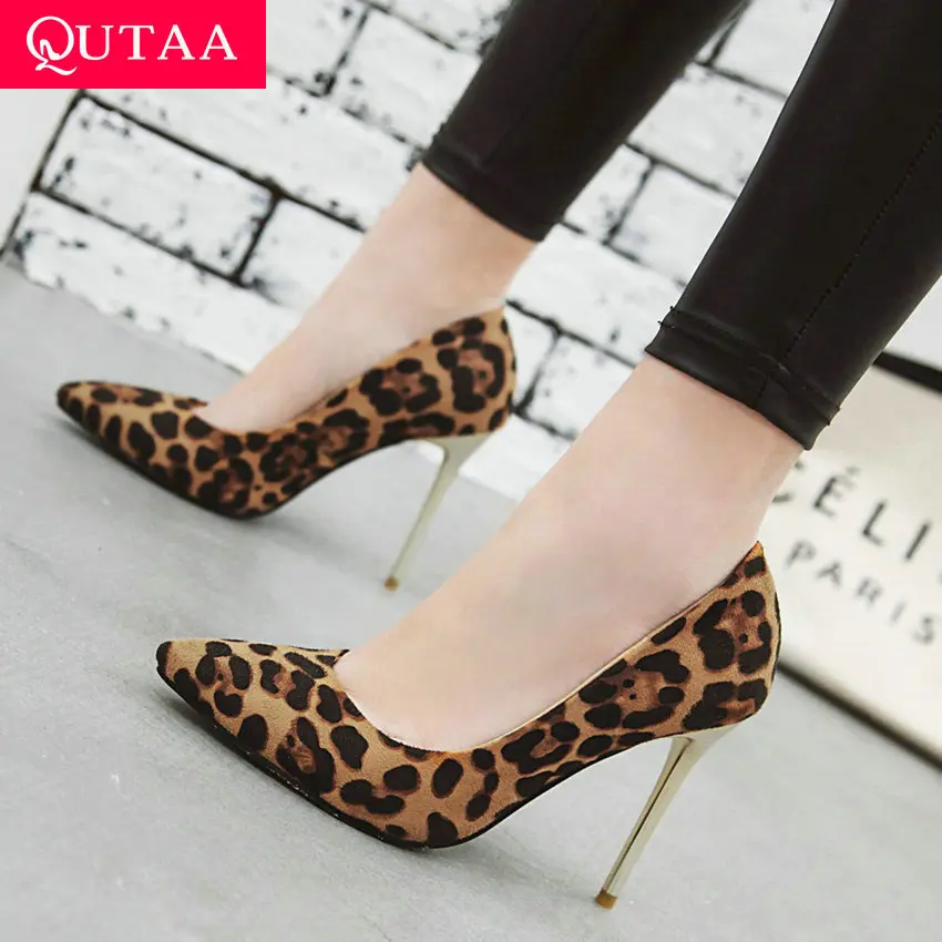 Женские свадебные туфли лодочки QUTAA черные на тонком высоком каблуке с острым