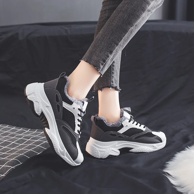 Зимняя обувь женская на меху с коротким плюшевым каблуком 5 см Zapatos De Mujer белые