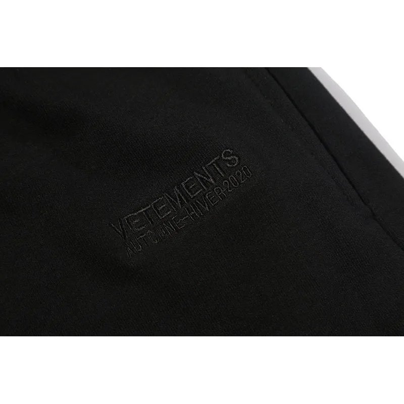 

Embroidery Vetements Sweatpants Pocket Sticker Big Tag High Quality Vetements Stretch Trousers Men Women Fashion Vetements Pants