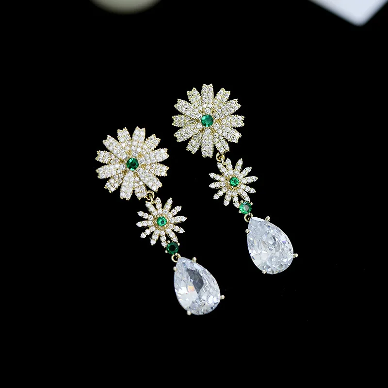 

Gold-Plated Jewelry For Women Shinniny Cubic Zirconia Long Water Drop Dangler European and American Trendy Flowers