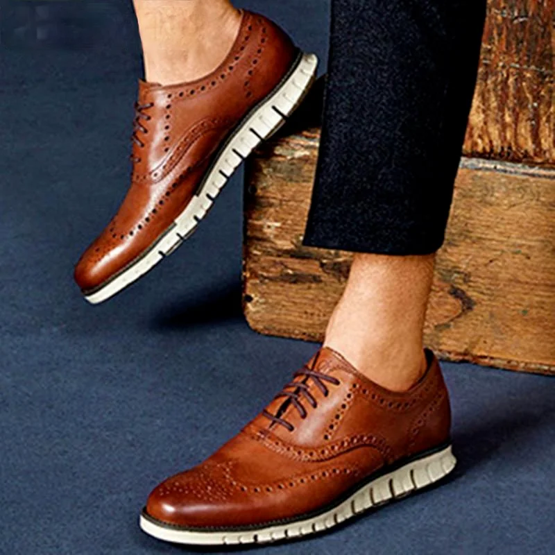

Fashion Men Dress Shoes Carved Flat Casual Shoes Man Leather Soft Bottom Lace Up Male Brogue Shoes Non Slip Outdoor Light Shoes