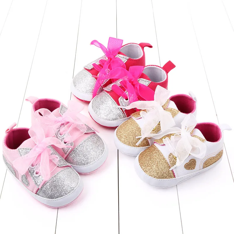 Детская осенне-зимняя обувь с блестками на шнуровке возраст 0-18 месяцев | Мать и