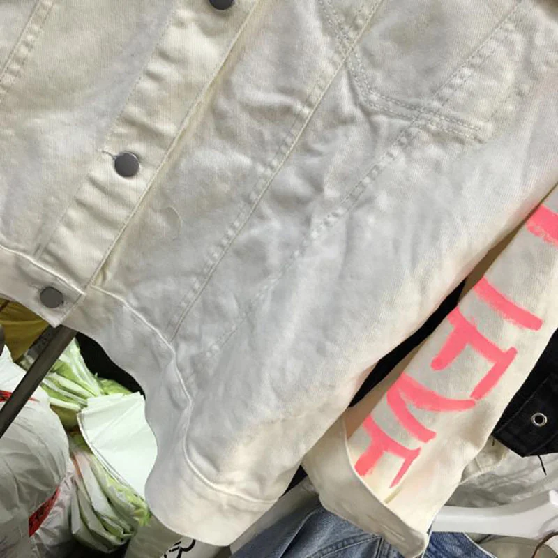 

Spring 2021 Tie-dye White Denim Coat Women Oversized Casual Vintage Hand-painted Letters Printing Long sleeve Jean Jacket Female
