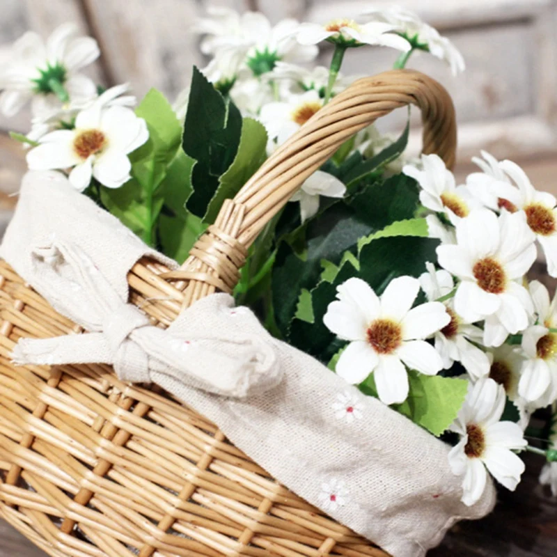 

Hand-Woven Wicker Basket Simulation Flower Basket Single Handle Small Flower Basket with Hand Gift Basket
