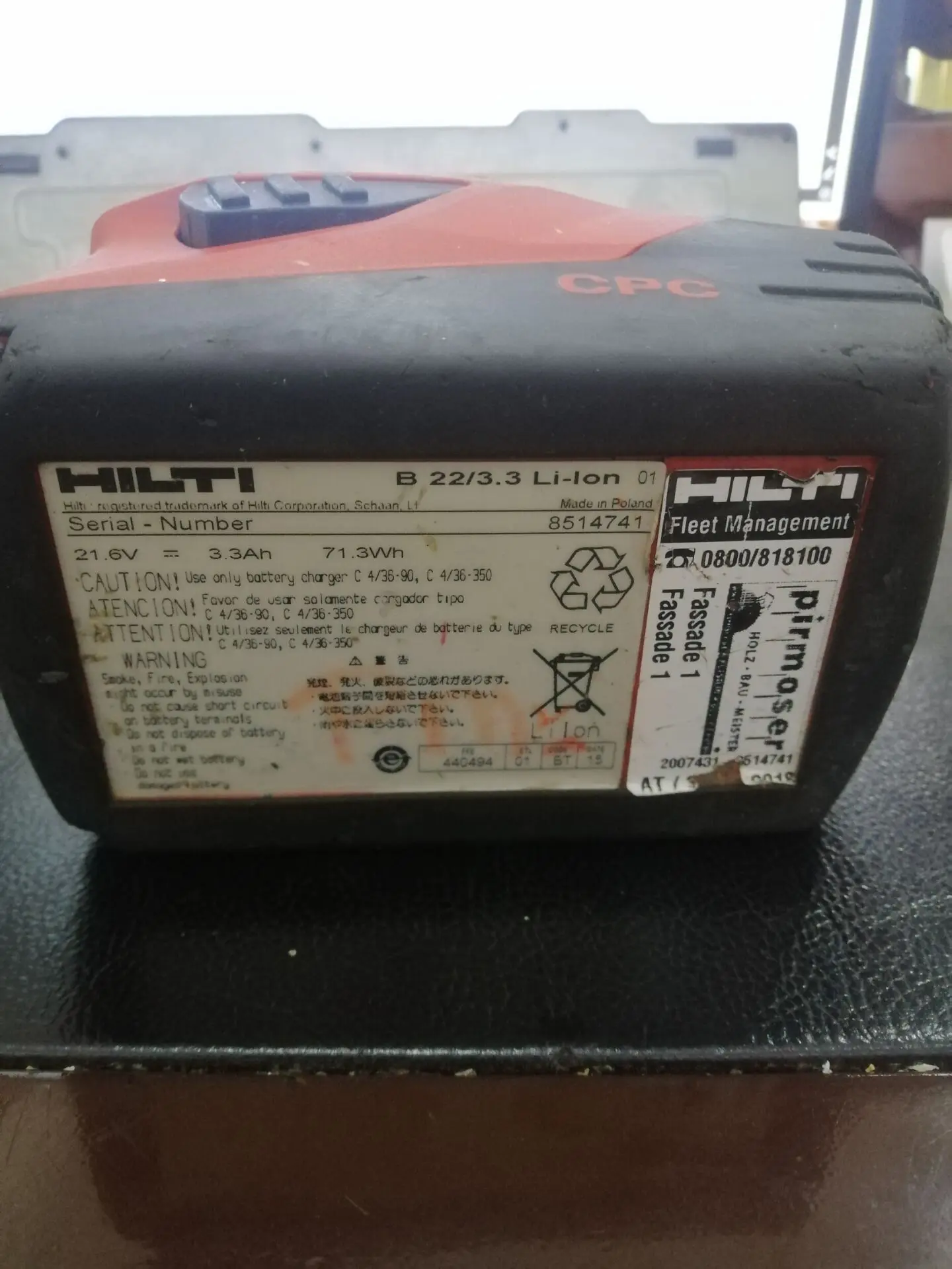 HILTI оригинальная Hilti 21 6 V 22 3.3A литиевая батарея (б/у) с большим количеством запасов