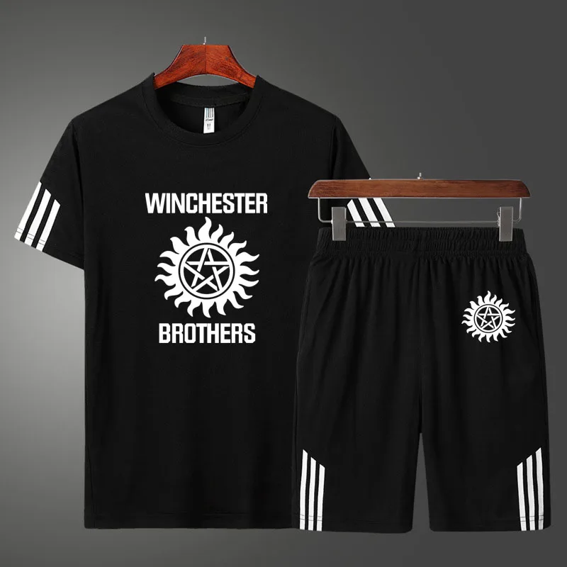 

Высококачественный хлопковый летний братья-Винчестеры с принтом Повседневная мужская футболка с коротким рукавом + шорты костюм из двух ча...