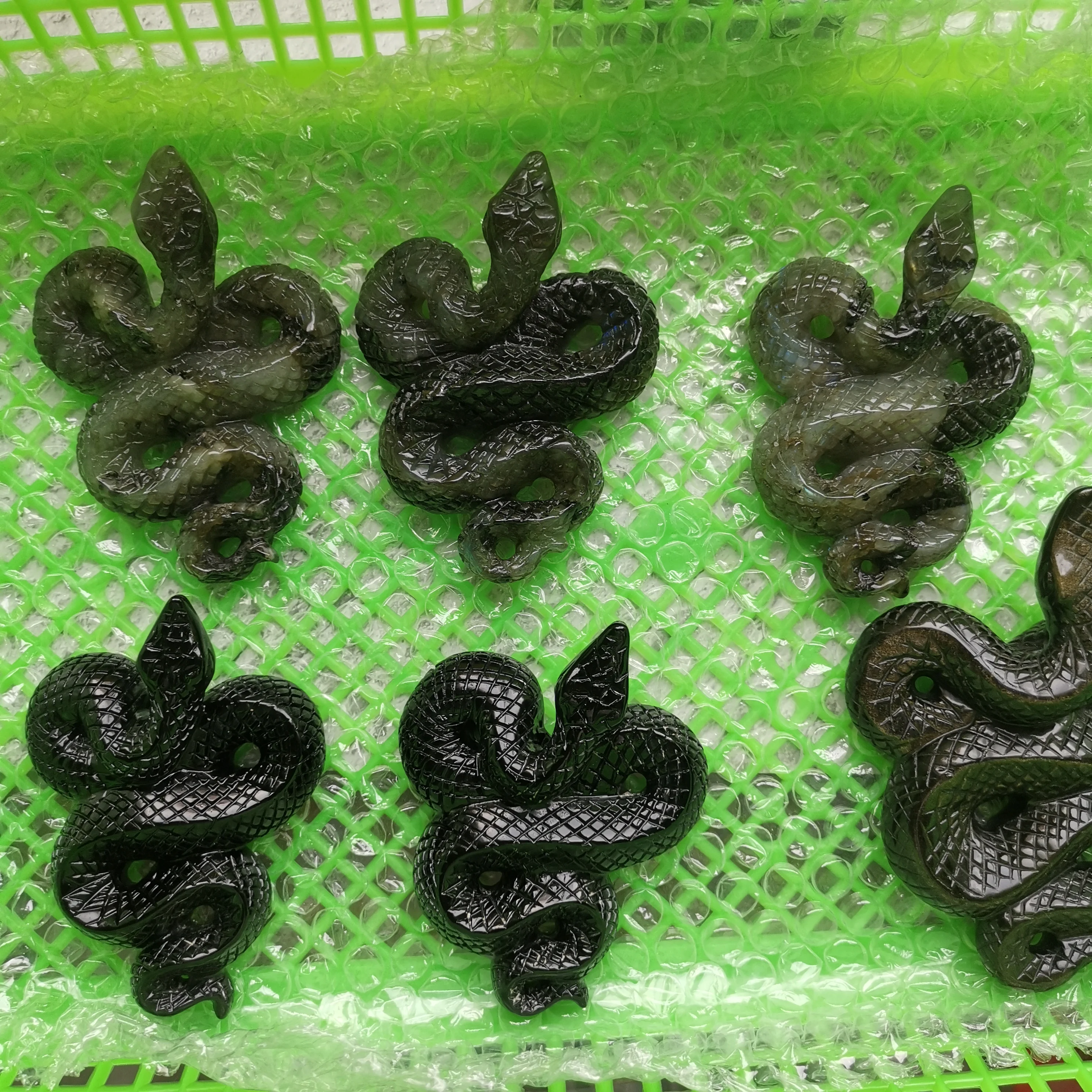 

1pc natural gemstone hand carved statuette hand carved folk crafts crystal snake for home decor