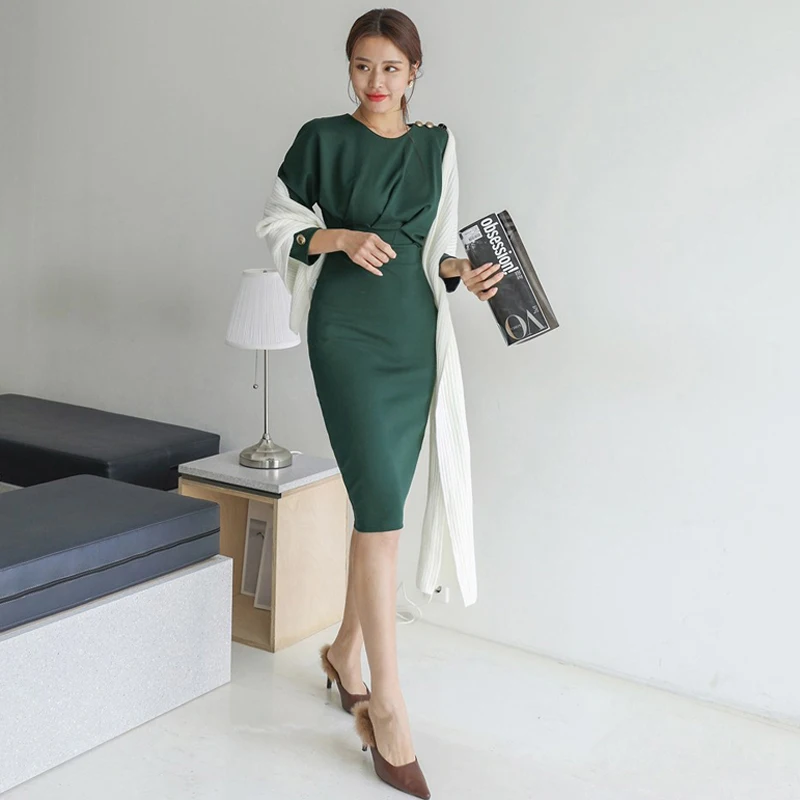 Женское облегающее платье-карандаш Mozuleva однотонное офисное платье средней длины