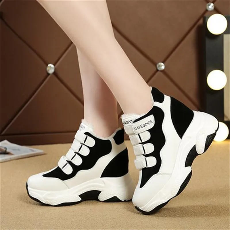 Кроссовки женские зимние на плоской платформе с Плюшевым Мехом | Обувь