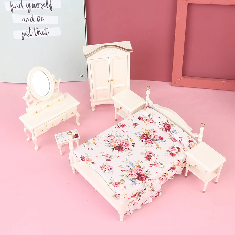 

6Pcs/set 1:12 Dollhouse Miniature Bedroom Furniture Dolls Double Bed Wardrobe Dresser
