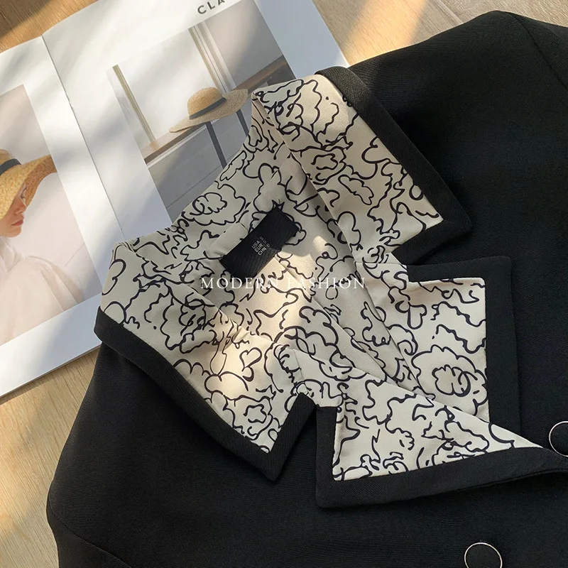

2021 Spring Women Notched Chain Print Suit Jacket Black Fashion Elegant Long Sleeves Blazer Fried Street All-match Female Coat