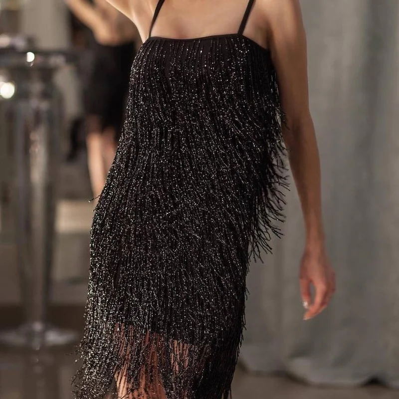 

2021 New Sexy Women Sparkly Sequines Tassel Sweet Cute Short Fringed Fashion Party Dress Deep V Neck Sleeveless Mini Dress