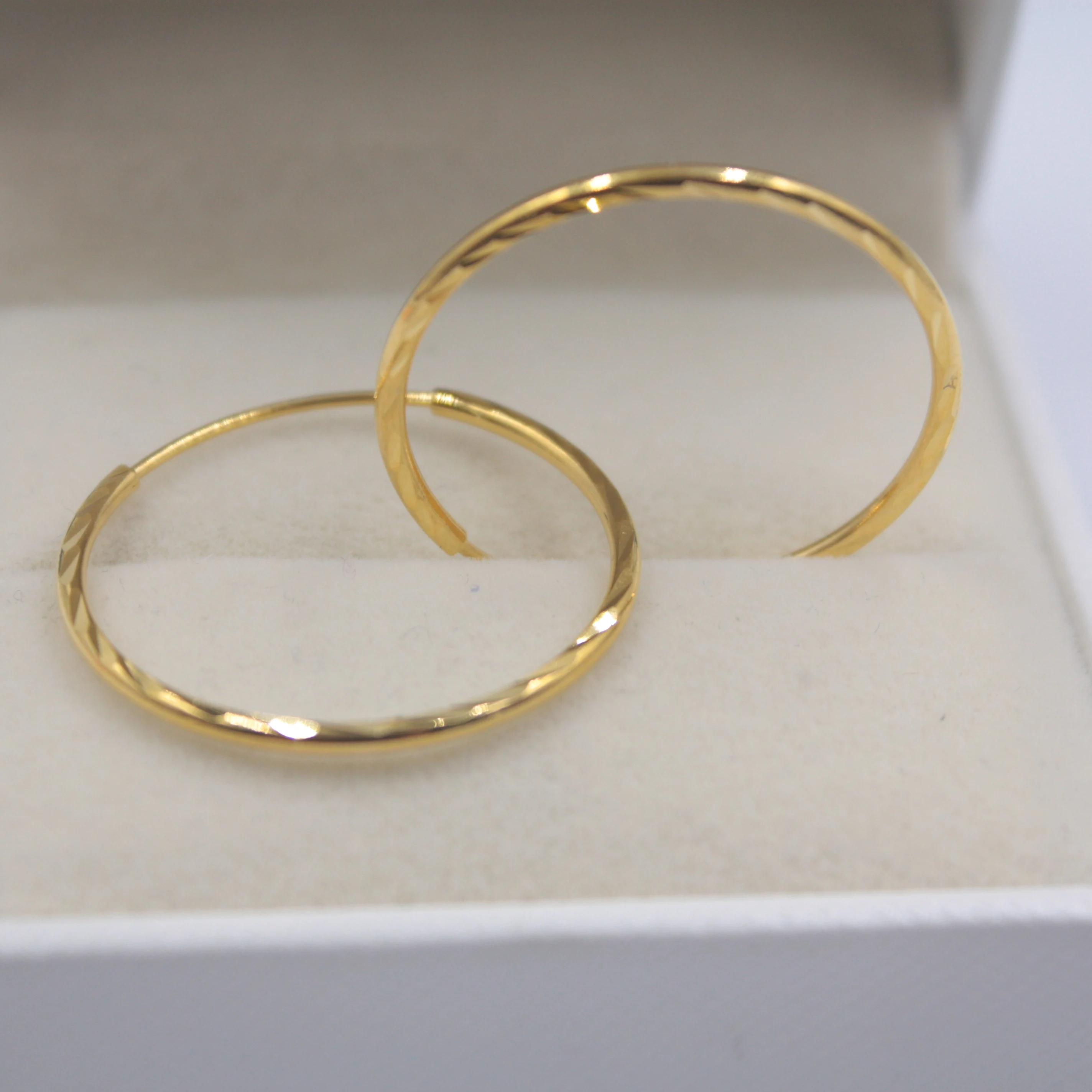 Настоящее 18K желтое золото серьги идеальная резная линия женский большой обруч 24