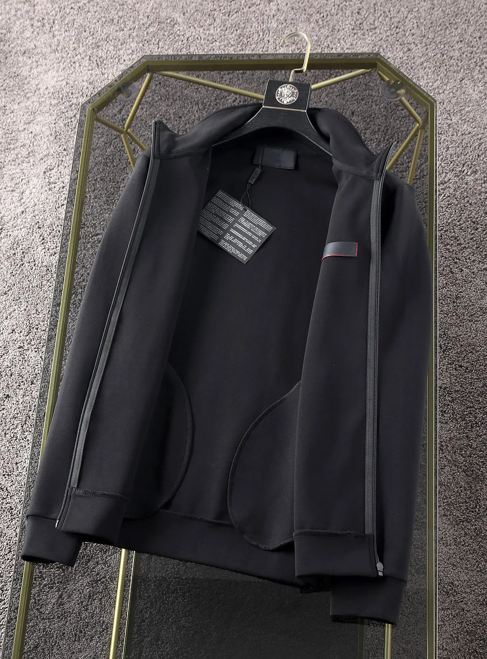 

Coats & Jackets