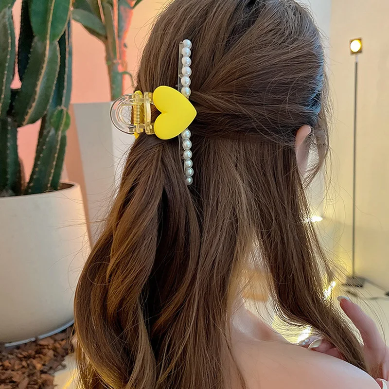 

Korea Style Acrylic Hair Claws Crab Pearl Claw Clips for Women Ladies Large Size Barrette Ladies Fashion Hair Accessories Gifts