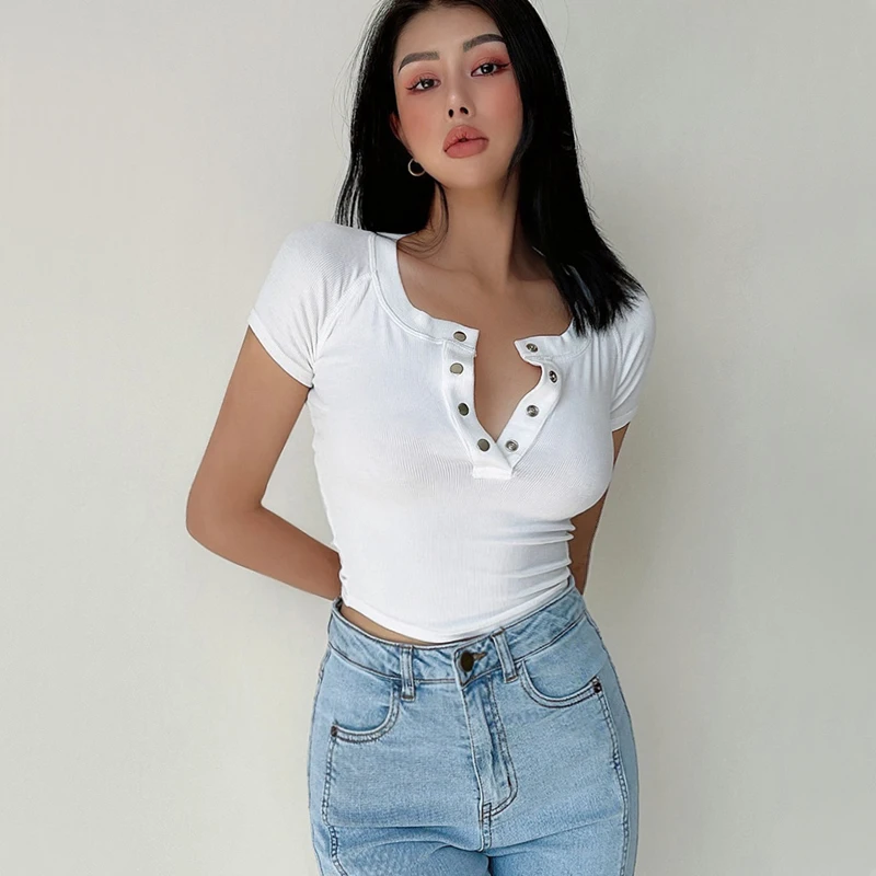 

Women Raglan Short Sleeve Button Crop T-shirt With Curve Hem