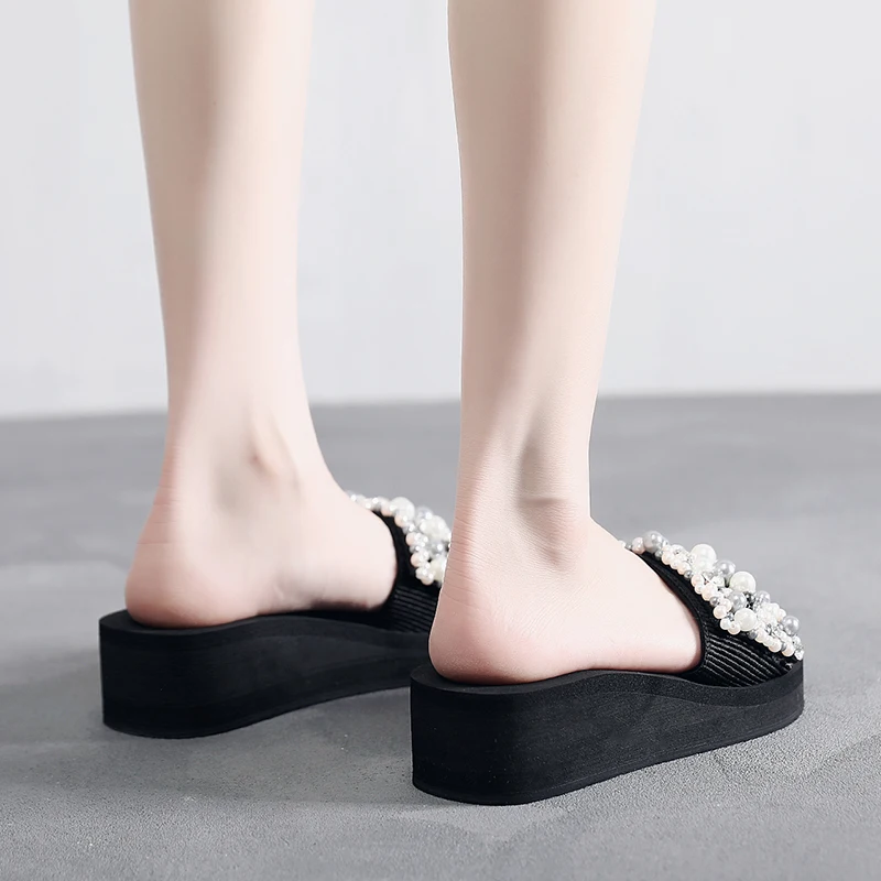 

FAMOUS BRAND SAME Design Fashion 2020 ZA Women Ladies Summer slippers and sandals Pearls Shoes Upper Block Heel Women slides