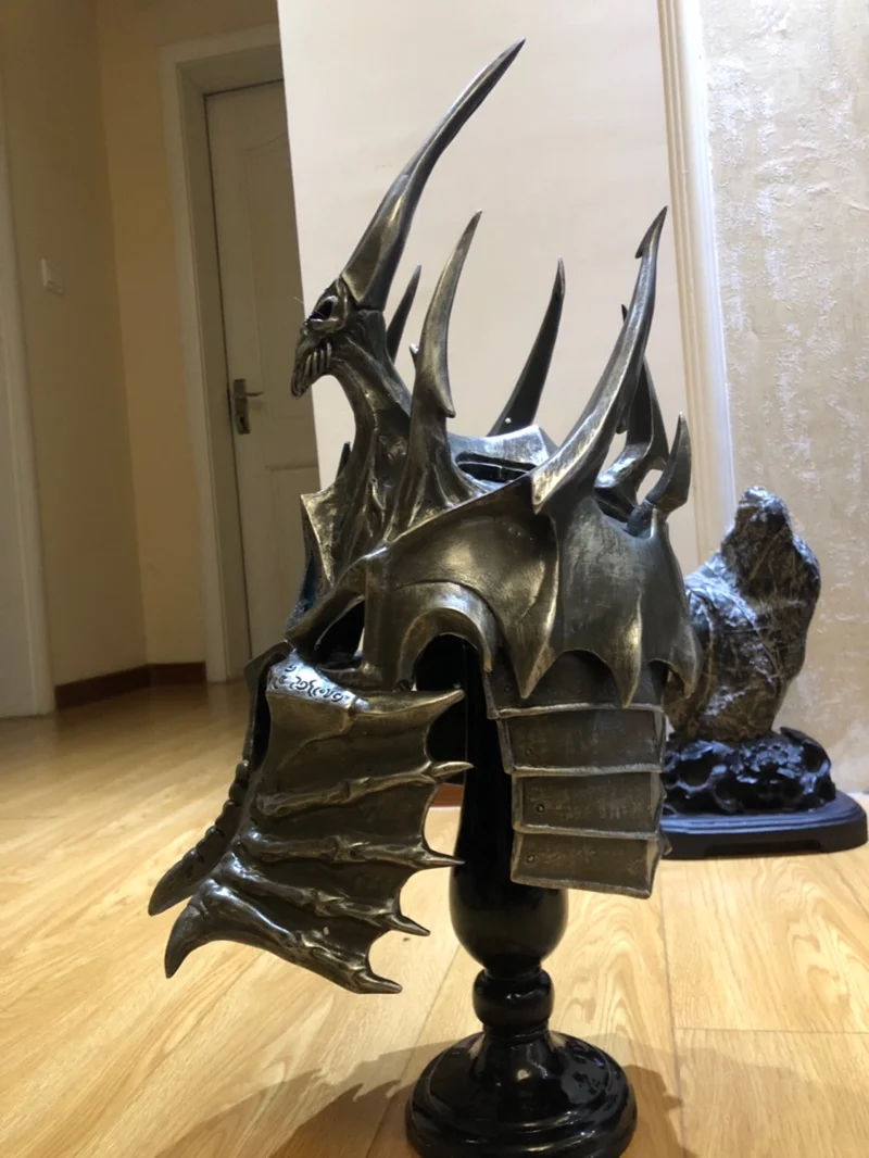 [Funny] 1:1 WOW Lich King helmet figure resin toy include stand collection model adult cosplay Costume party gift