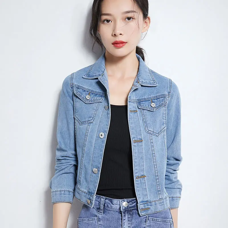 Женская джинсовая куртка короткая эластичная с длинными рукавами и кисточками