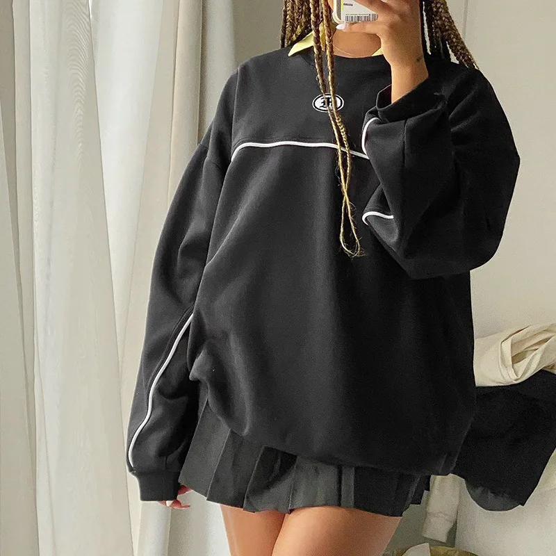

Hoodies & Sweatshirts