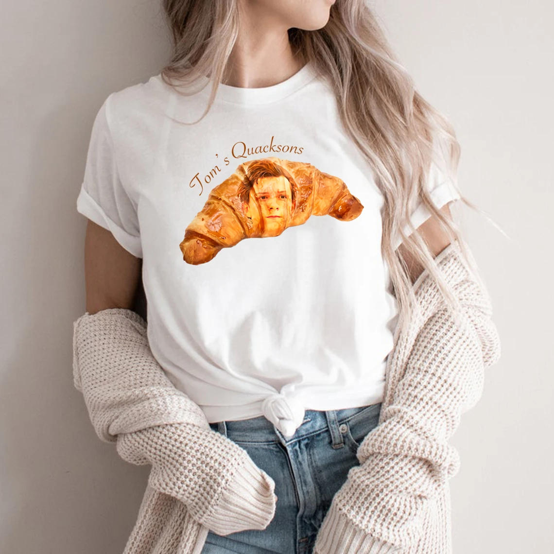 

Tom's Quacksons T-Shirt Funny Tom Holland T Shirt Female Fashion Short Sleeve Crewneck Casual Top Women Summer Cute Graphic Tees