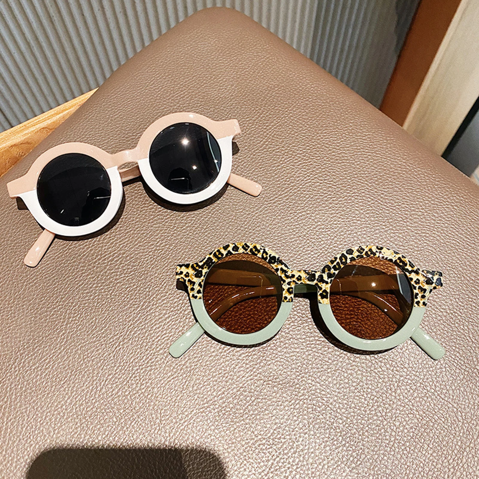 

New Cartoon Lovely Kids Sunglasses Bear Shape Frame Girls Children Sun Glasses Round Street Beat Baby Boy Eyeglasses Cute Shades
