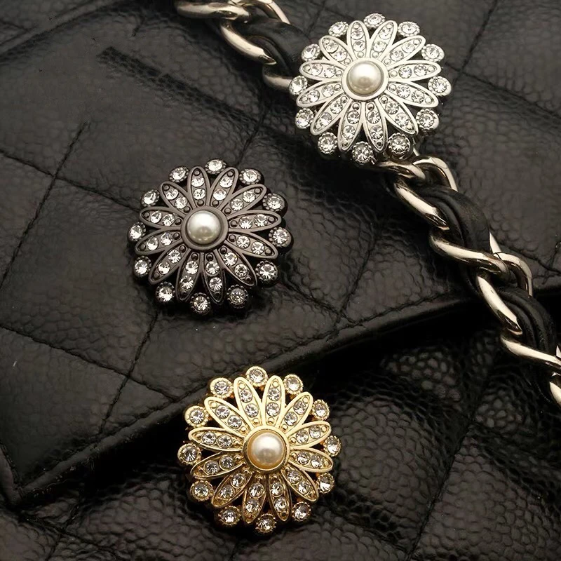 

Металлические пуговицы Стразы с цветочным дизайном для одежды, аксессуары для шитья «сделай сам», декоративные пуговицы, серебристые, золо...