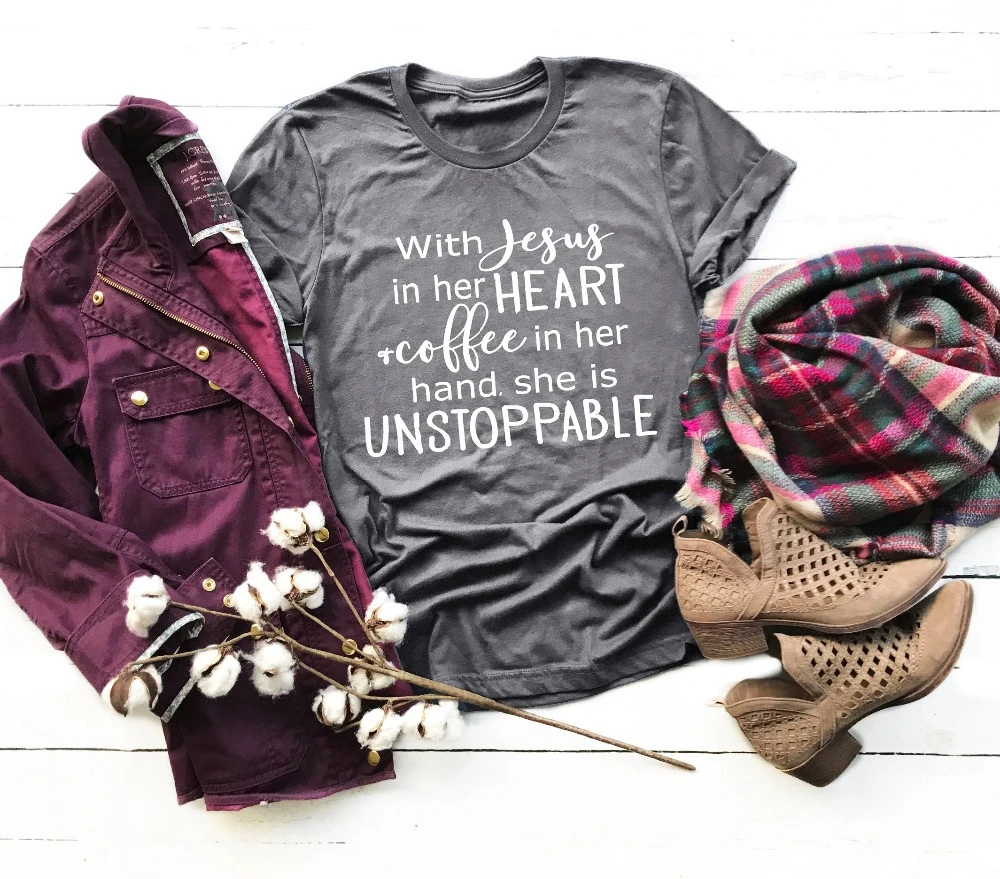 Женская футболка с Иисусом в сердце и кофе руке без остановки | одежда