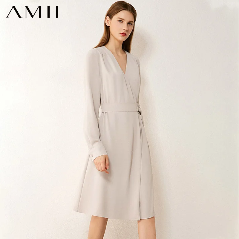 

AMII Minimalism Autumn Women's Dress Fashion Olstyle Vneck High Waist Dresses For Women Knee-length Female Dress 12020299