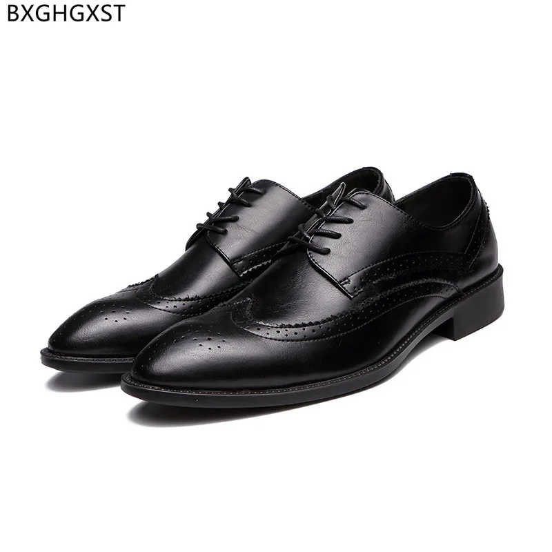 

Oxford Men Dress Shoes Italian Elegant Wedding Shoes for Men 2023 Black Brogue Shoes Men 가죽 캐주얼 신발 Zapato Hombre احذيه رجاليه