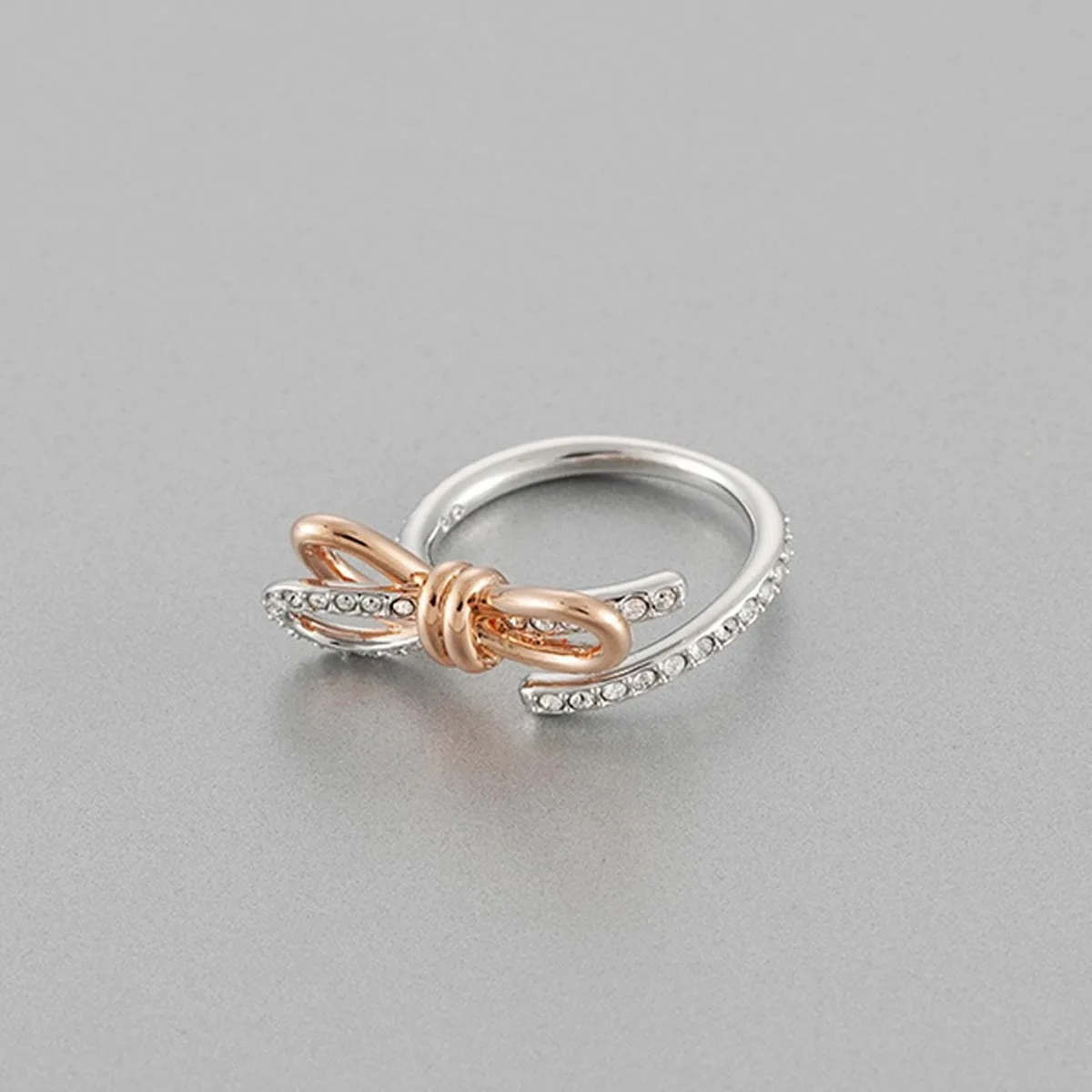 

ERIN High quality SWA, romantic bowknot, fashionable female opening ring