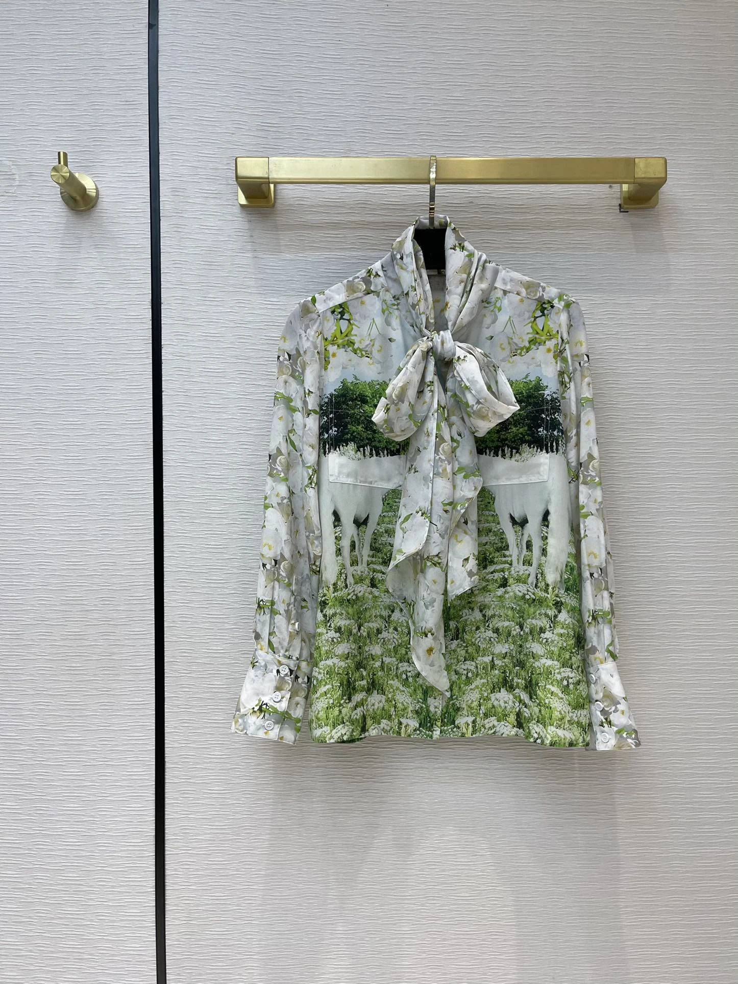 

new ladies fashion 2021 long-sleeved sexy casual lace-up silk shirt with bow tie print 0114