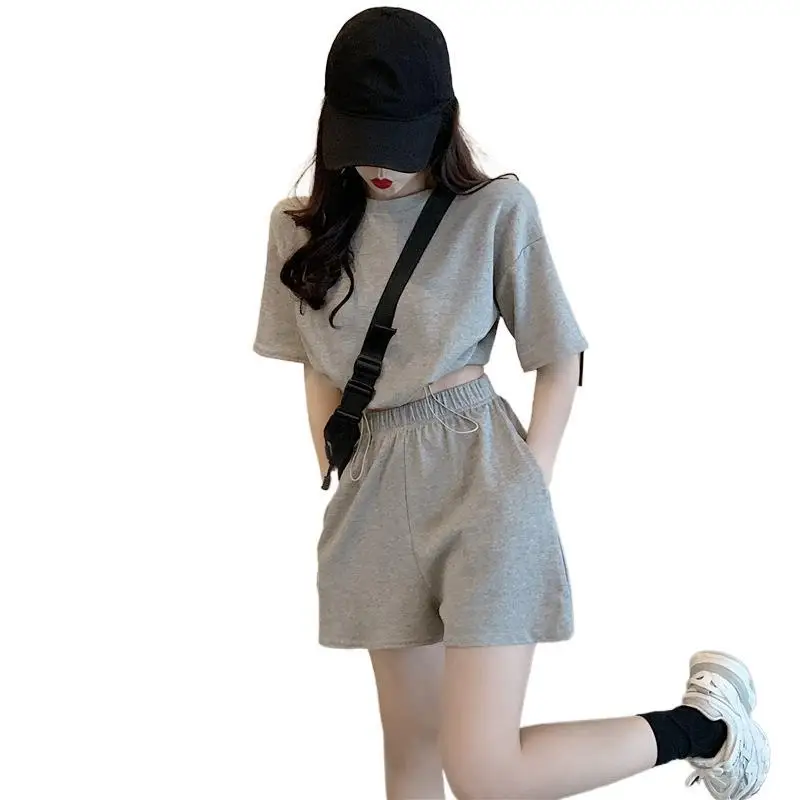 

2021 New Fashion Casual Sports Suit Waist Round Neck Loose Top Elastic Waist Wide Leg Pants Shorts Summer Costume Ensemble Femme