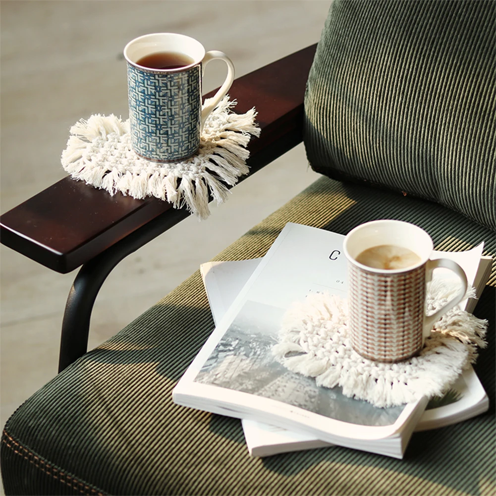 

Love Heart Round Coaster Cup Mat Tassel Drink Coasters Hollow Insulation Pads Table Bowl Mats Set 2020 New Hot For Dining Table