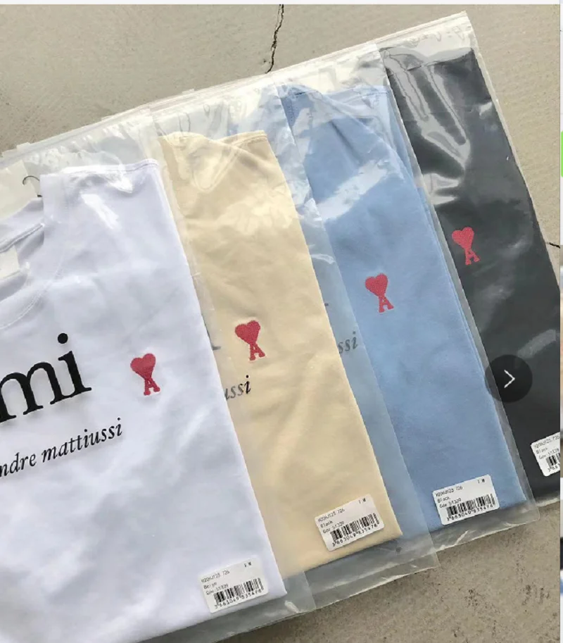 

T-Shirt A Maniche Corte In Cotone Confortevole Con Logo Love Knit Da Uomo E Da Donna Ami Paris 2021