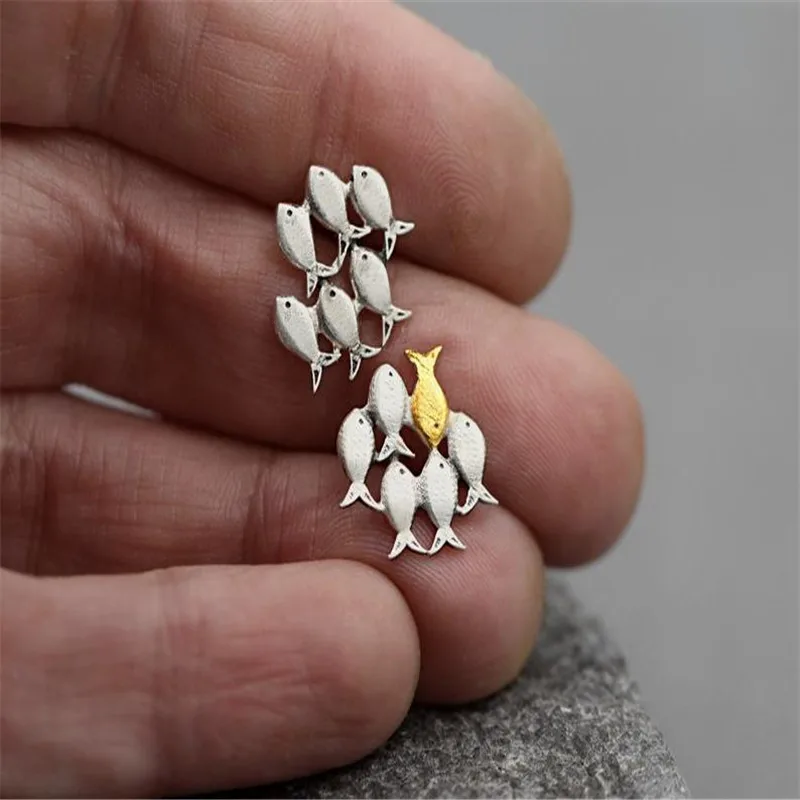 

School of Fish Stud Earring for Women Group of Small Fish Earrings Fish Pattern Jewelry Hollow Swimming Fish Group Earrings T47R