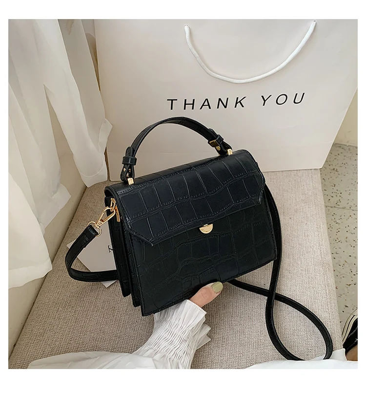 

European women's bag 2020 new fashion high-end crocodile Design Portable messenger bag simple one shoulder small square bag