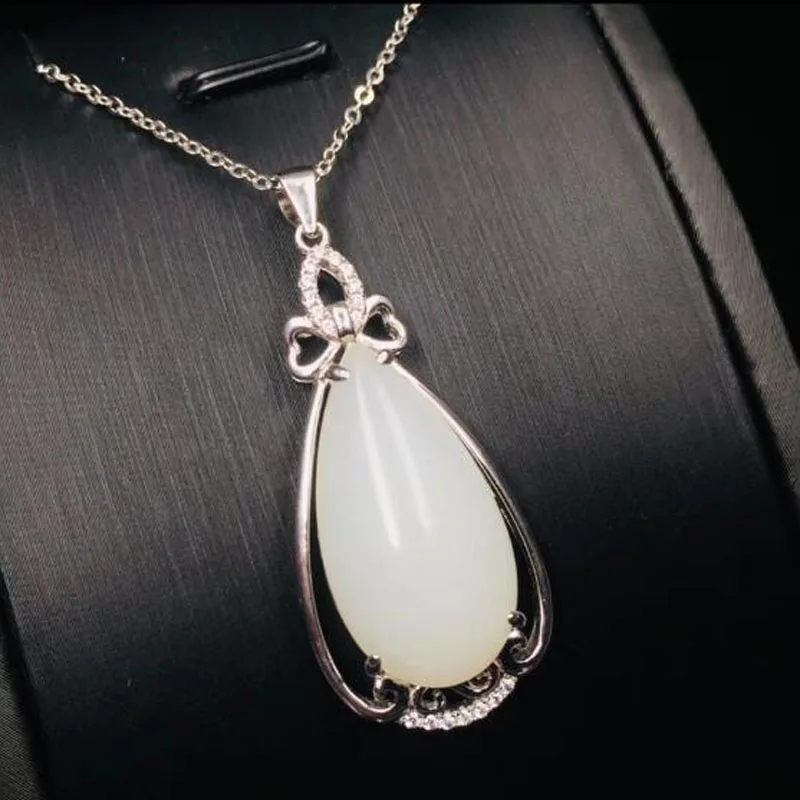 

Ожерелье с подвеской из серебра 925 пробы с белым нефритом в виде капли воды